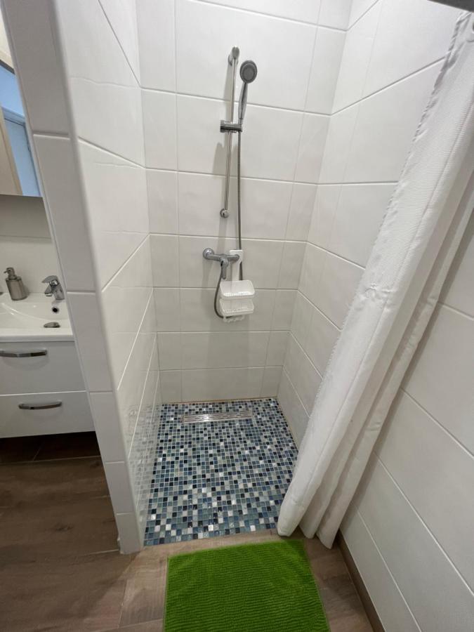 Appartement Renove A 15 Min De Lyon Saint-Fons Exterior photo